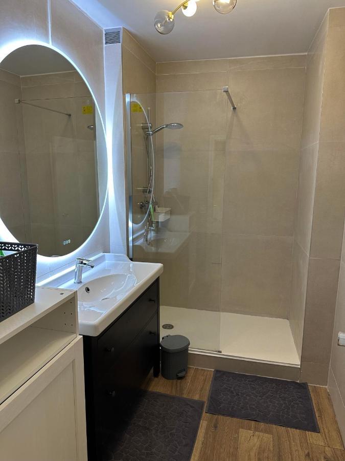 Apartamento Cathedral Hypercenter 3 Min Train Station Reims Exterior foto